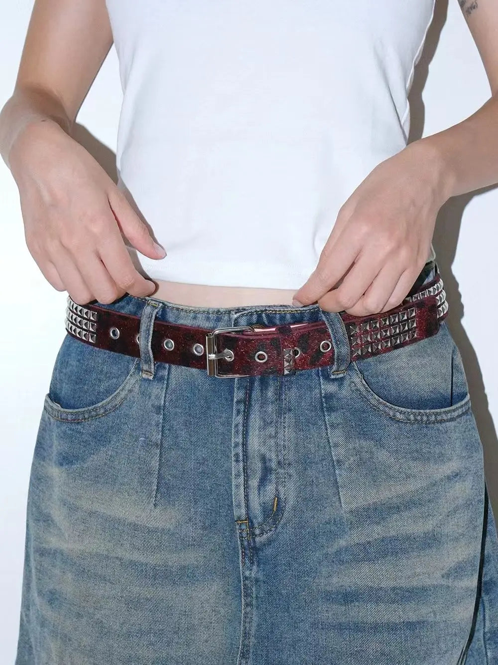 New best-selling women's belt - Fashionable horsehair studded Y2K leopard print belt, youthful furry women's belt.